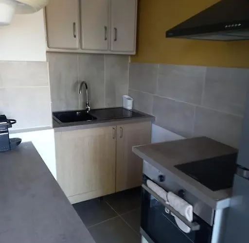 Superbe Fabregas 아파트 *