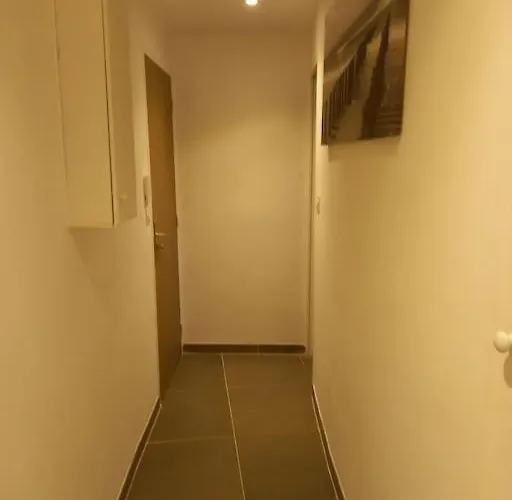 Superbe Fabregas 아파트